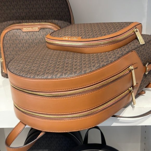 Michael Kors Jaycee Large Zip Pocket Backpack Brown - Picture 11 of 16